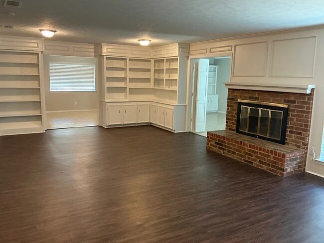 3234 Elmview Dr in Toledo, OH - Building Photo - Building Photo