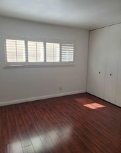 810 Edgewood St, Unit 105 in Inglewood, CA - Foto de edificio - Building Photo