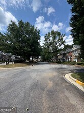 2026 Austin Park Cir in Decatur, GA - Foto de edificio - Building Photo