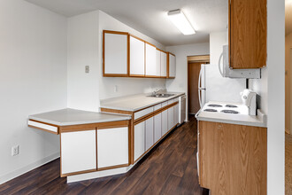 Regency Park in North St. Paul, MN - Building Photo - Interior Photo