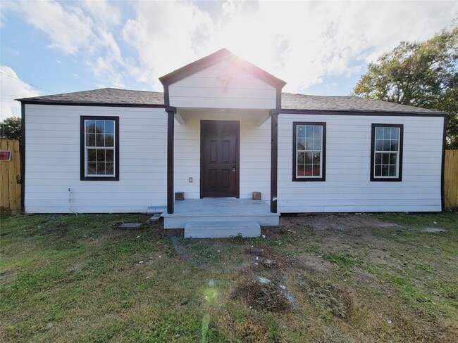 4034 Dreyfus St in Houston, TX - Building Photo - Building Photo