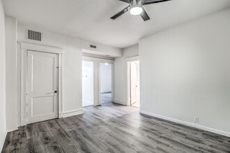 1722 Waverly Pl in St. Louis, MO - Building Photo - Building Photo