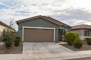 2769 E Fossil Rdg Rd in Phoenix, AZ - Building Photo