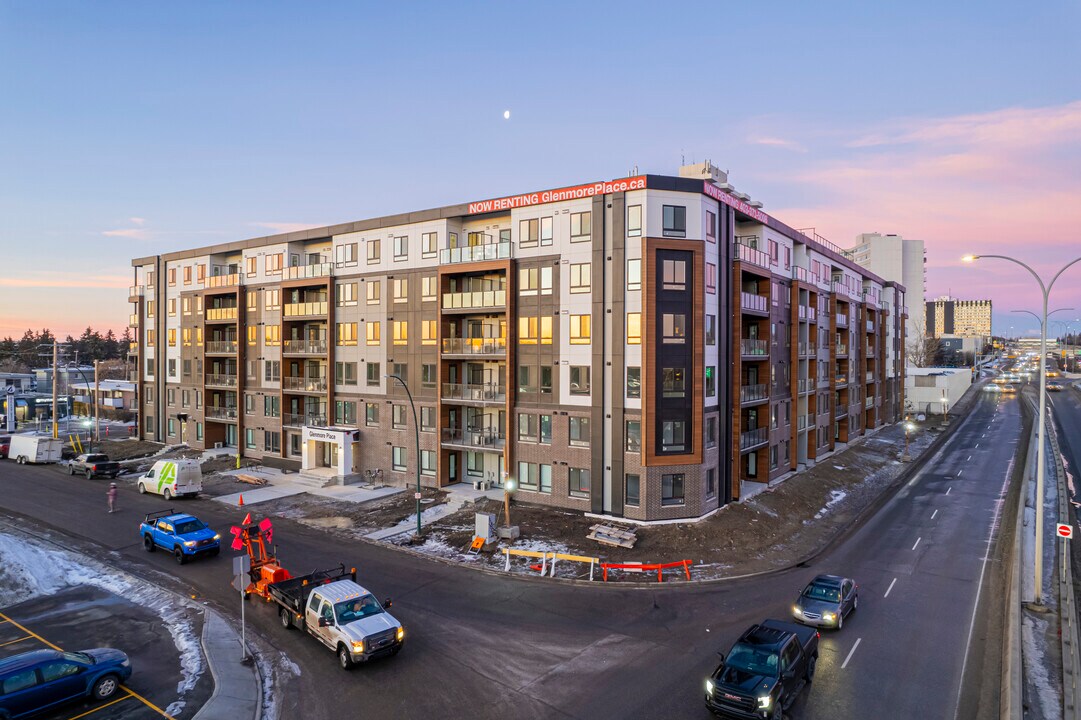 Glenmore Place in Calgary, AB - Building Photo