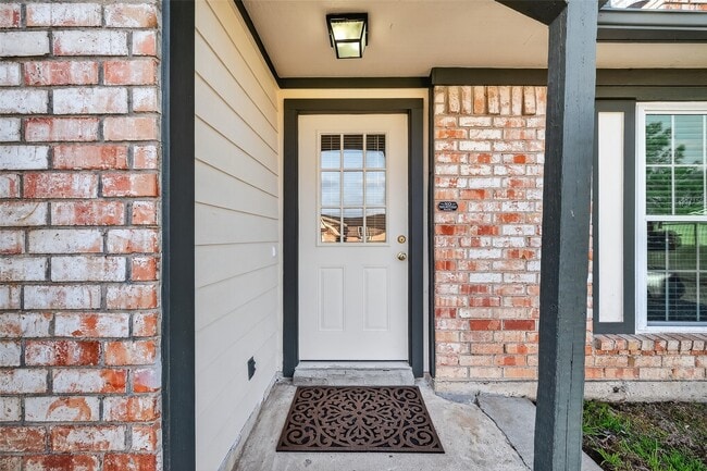 property at 6515 Morrisglen Ct