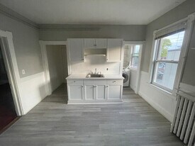 989-991 Capitol Ave, Unit Floor 3 in Hartford, CT - Building Photo