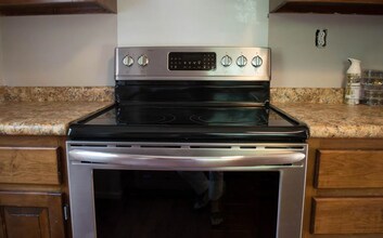 1080 Maple Cir in Watkinsville, GA - Building Photo - Building Photo