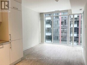 576-5576 Front St W in Toronto, ON - Building Photo - Building Photo