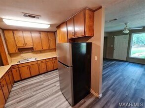 1102 Jameswood Ct in Montgomery, AL - Building Photo - Building Photo