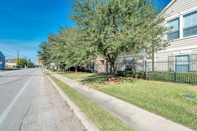 3019 Palmer St in Houston, TX - Building Photo - Building Photo