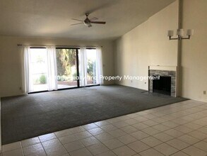 7134 Lighthouse Dr in Stockton, CA - Building Photo - Building Photo