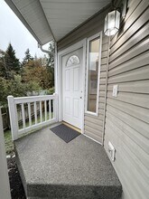 414 91st Ave SE in Lake Stevens, WA - Building Photo - Building Photo