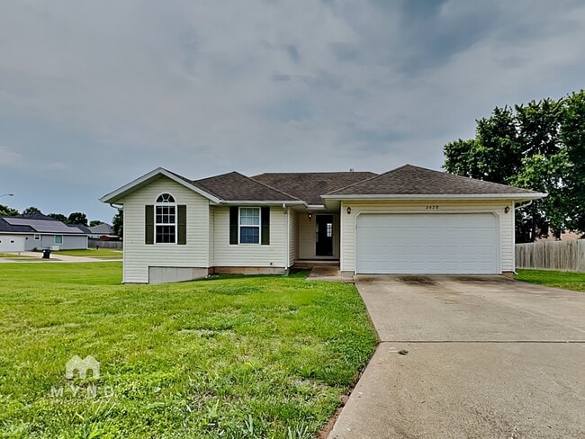 property at 2628 E Moonlight St