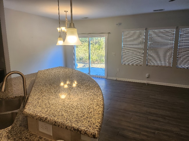 property at 401 Durants Neck Ln