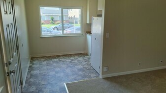 220 Pamela Ave in San Jose, CA - Building Photo