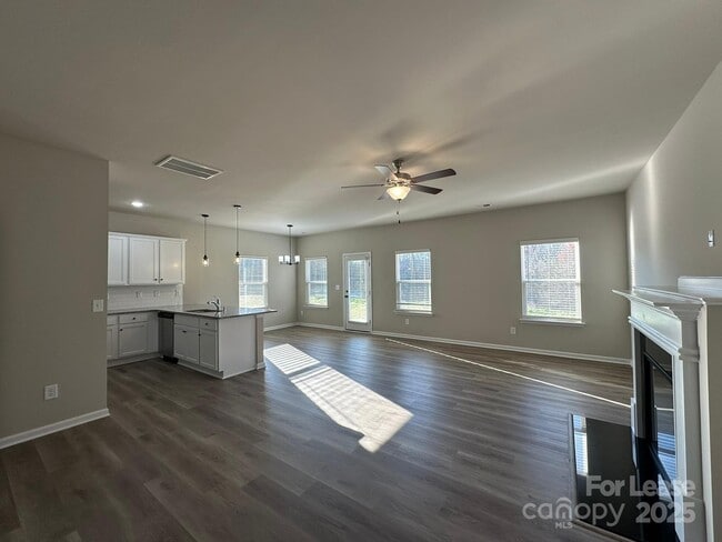 9050 Stoney Waters Ct in Charlotte, NC - Building Photo - Building Photo