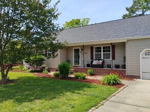 1192 Bells Mill Rd in Chesapeake, VA - Building Photo - Building Photo