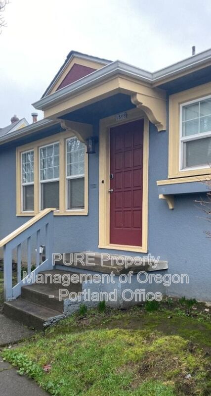 1808 SE Clinton St in Portland, OR - Building Photo - Building Photo