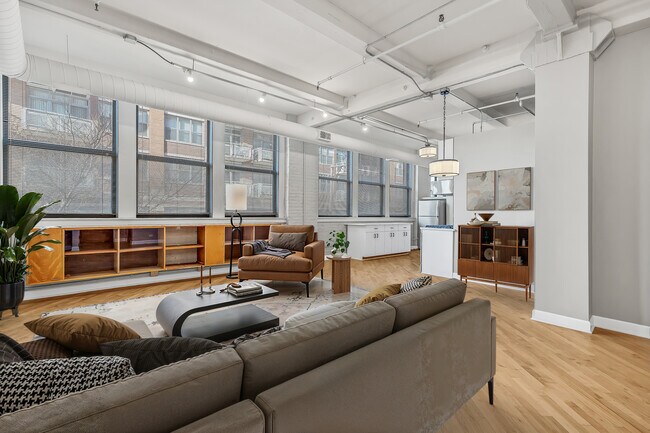 411 S Sangamon St in Chicago, IL - Foto de edificio - Building Photo