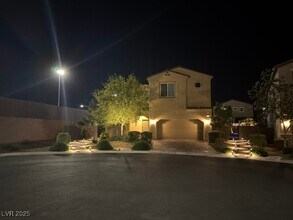 3009 Collodi Ct in Las Vegas, NV - Foto de edificio - Building Photo