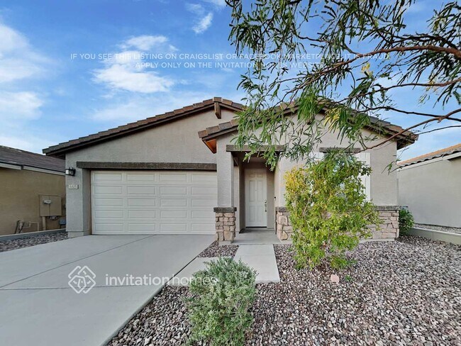 property at 4625 Greenleaf Dr