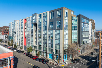Sierra At Jack London Square in Oakland, CA - Building Photo - Primary Photo