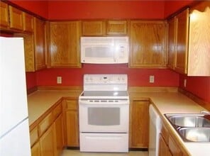 985 Bayou Trace Dr in Alexandria, LA - Building Photo - Building Photo