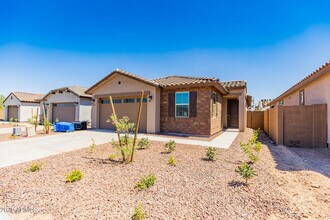 9323 W Glenrosa Ave in Phoenix, AZ - Building Photo - Building Photo