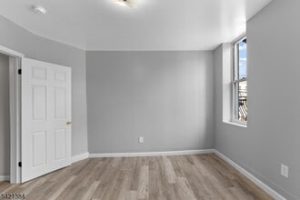 23 Monroe St in Passaic, NJ - Building Photo - Building Photo