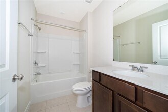 1941 Summer Serenity Dr in Kissimmee, FL - Building Photo - Building Photo