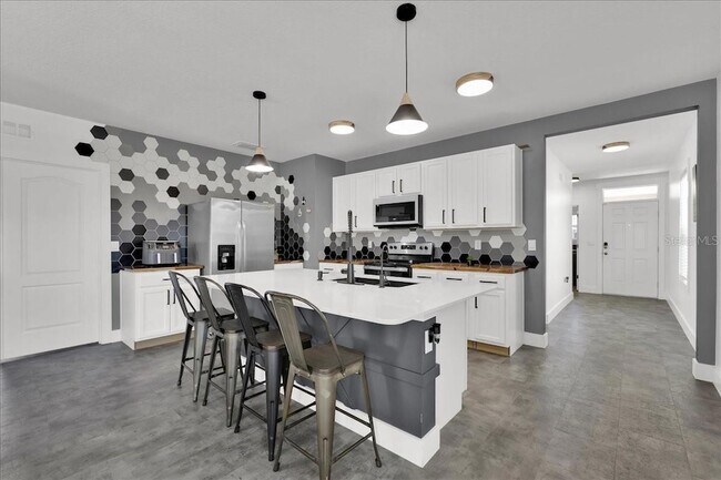 6763 Grace Hammock Rd in Harmony, FL - Building Photo - Building Photo