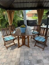 27044 Williams Rd in Bonita Springs, FL - Foto de edificio - Building Photo