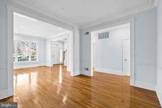 7465 Arlington Rd in Bethesda, MD - Building Photo - Building Photo