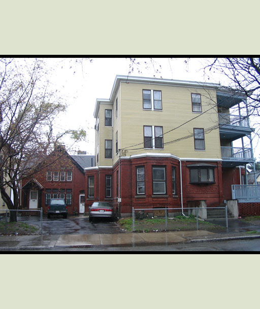 22-26 Beacon Hill Ave in Lynn, MA - Foto de edificio