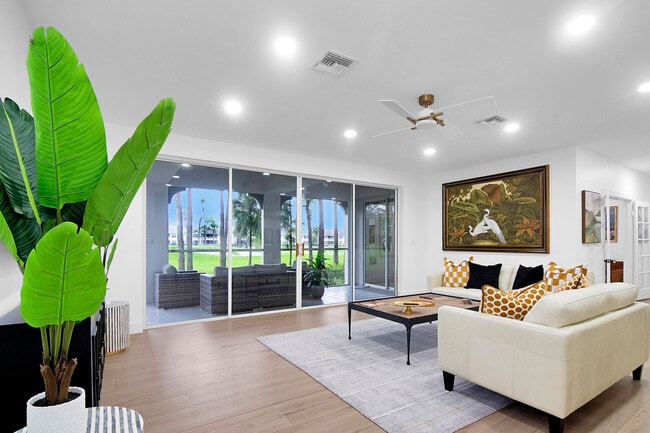 201 Ryder Cup Cir S in Palm Beach Gardens, FL - Building Photo - Building Photo