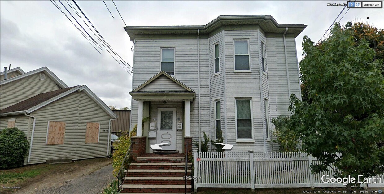 231 Arlington St in Watertown, MA - Building Photo