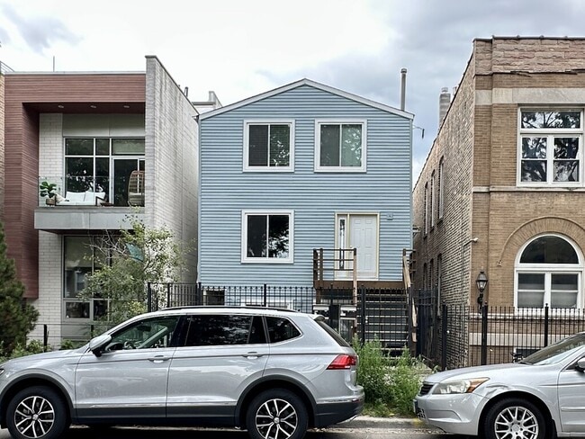 1827 N Marshfield Ave, Unit M07H
