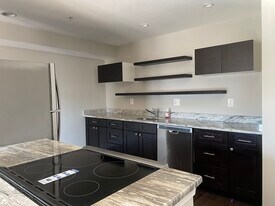 5502 4th St NE, Unit 1