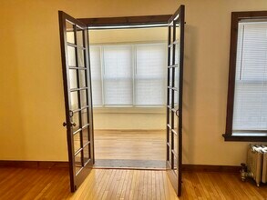 857 W Lawrence Ave in Chicago, IL - Building Photo - Building Photo