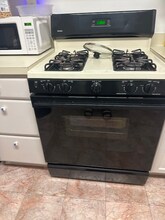 2706 Grange Ct in Hamilton, NJ - Foto de edificio - Building Photo