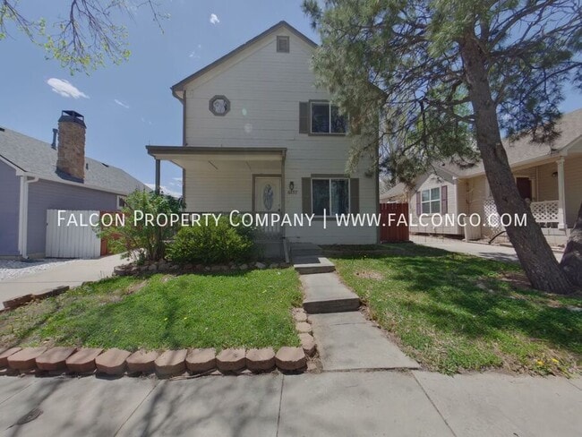 property at 6157 Desoto Dr