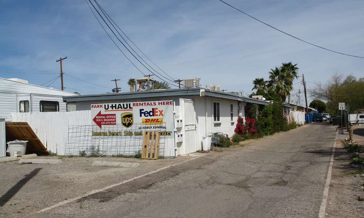 125-131 S Norris Ave in Tucson, AZ - Building Photo