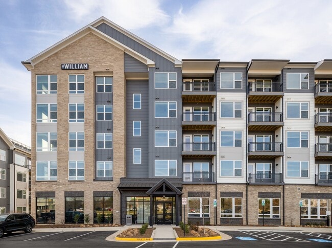 The William in Chantilly, VA - Foto de edificio - Building Photo
