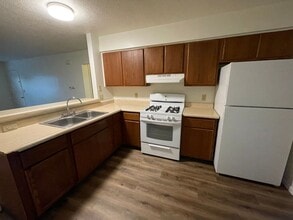 1606 S 16th St in Goshen, IN - Building Photo - Building Photo