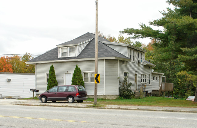 1211 Center St in Auburn, ME - Building Photo - Building Photo