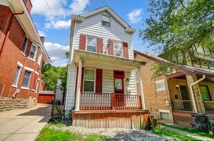 2364 Ravine St in Cincinnati, OH - Building Photo