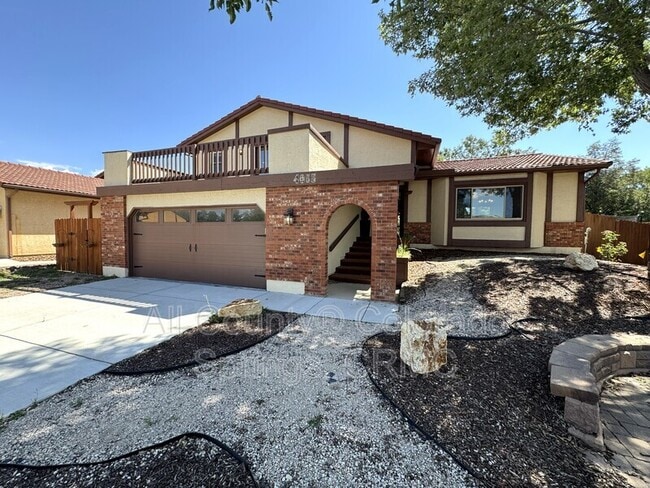 property at 4055 Thundercloud Dr