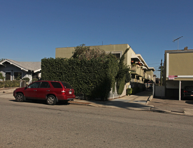 1232 N Mccadden Pl in Los Angeles, CA - Foto de edificio - Building Photo