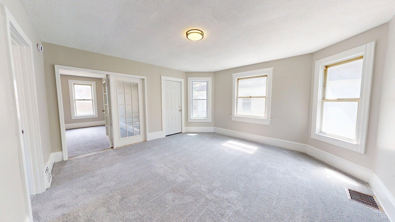 3732 W 37th St in Cleveland, OH - Building Photo