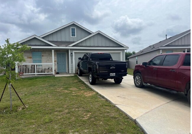 property at 3027 Shore Lark